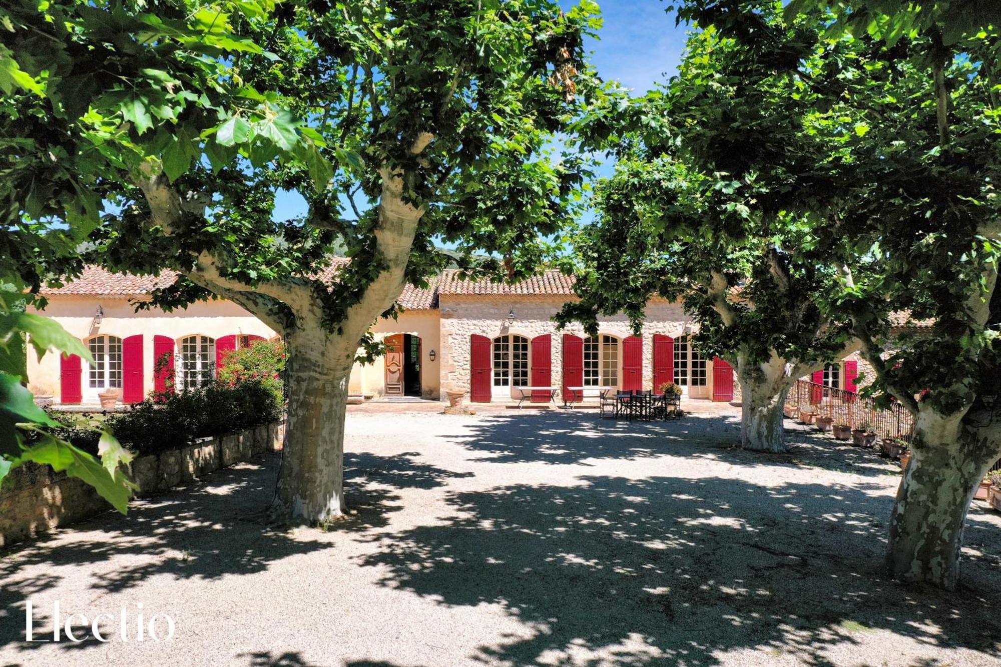 Bastide Domaine Tour Campanets Aparthotel Le Puy-Sainte-Reparade Exterior photo