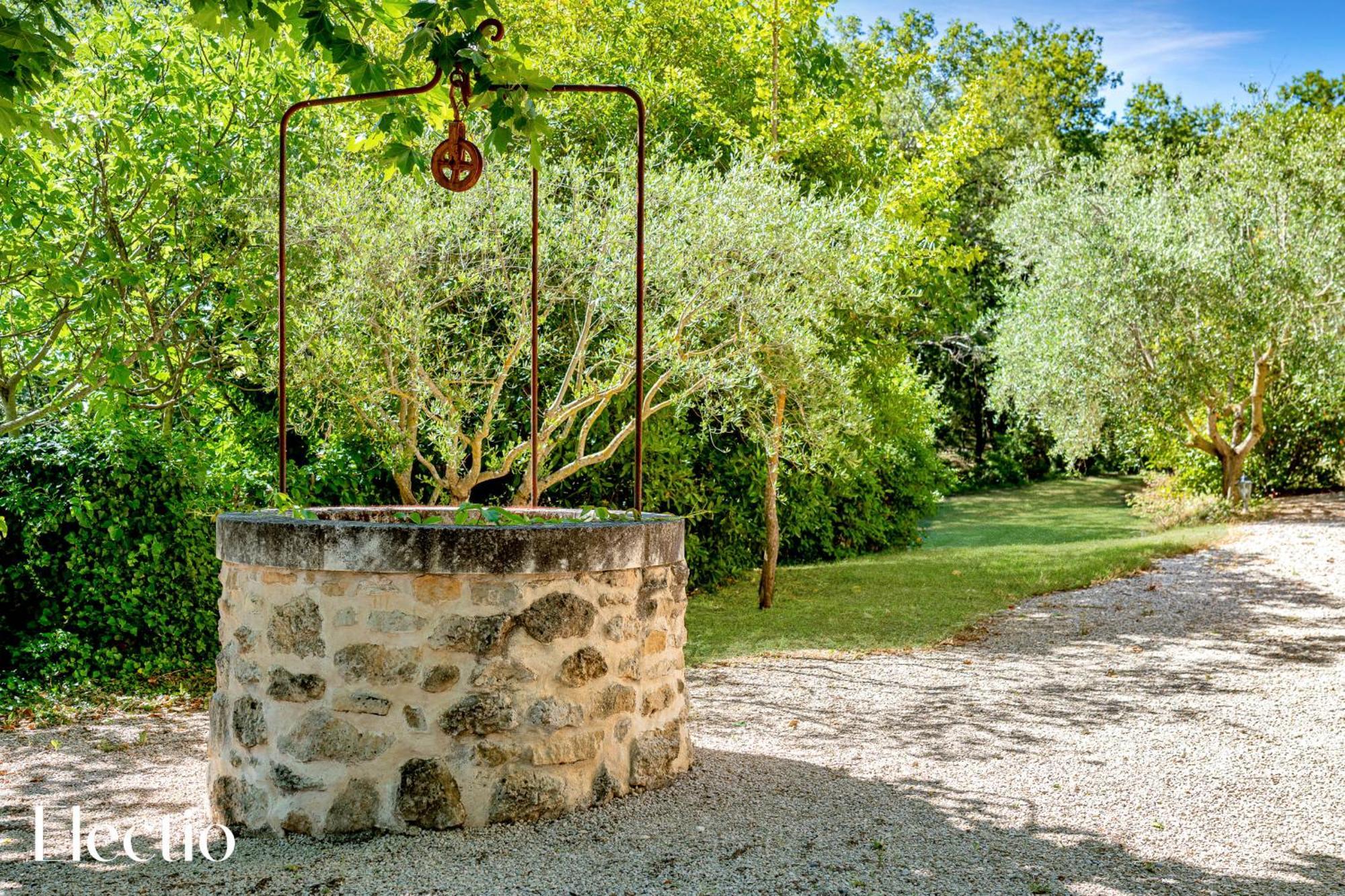 Bastide Domaine Tour Campanets Aparthotel Le Puy-Sainte-Reparade Exterior photo